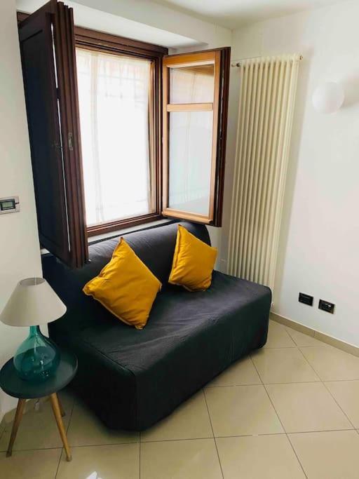 Casa Macrino Apartment Alba Esterno foto